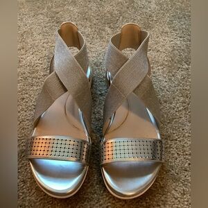 Women’s Cole Haan Grand Ambition Silver Slip-On Sandals Sz 8B